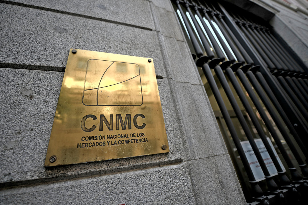 Placa identificativa del edificio de la CNMC