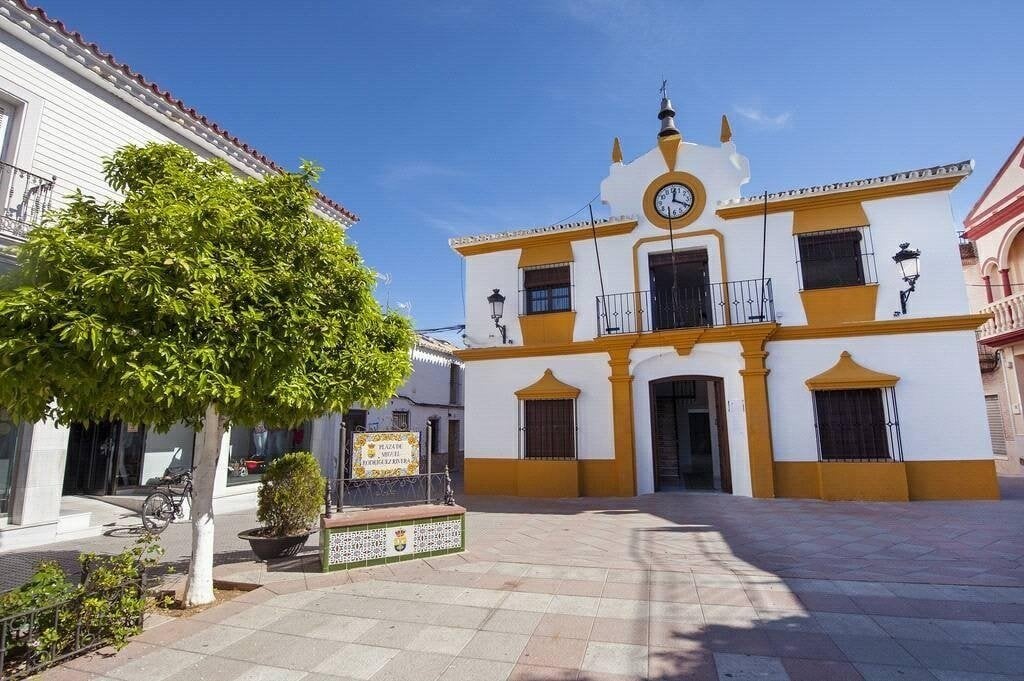 Ayuntamiento de Puerto Serrano.