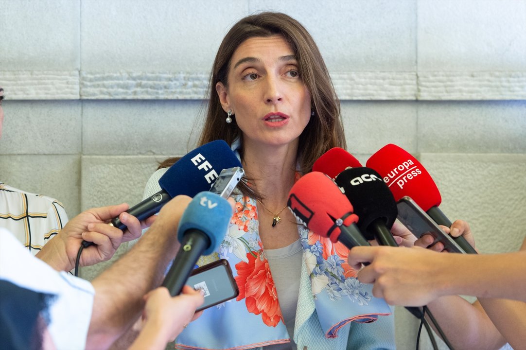La ministra de Justicia, Pilar Llop, atiende a medios tras presidir una reunión de trabajo en la Dirección General de Transformación Digital de la Administración de Justicia, a 5 de julio de 2023, en Madrid (España).