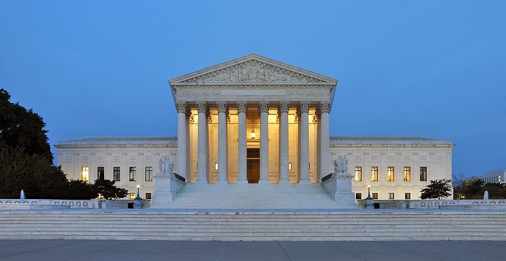 Panorama de la Corte Suprema de Estados Unidos (Fotos: Wikimedia commons)