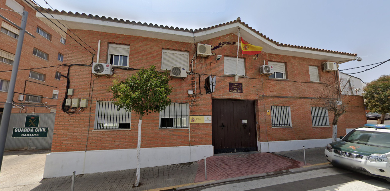 Cuartel de la Guardia Civil en Barbate (Foto: Google Maps / EP)